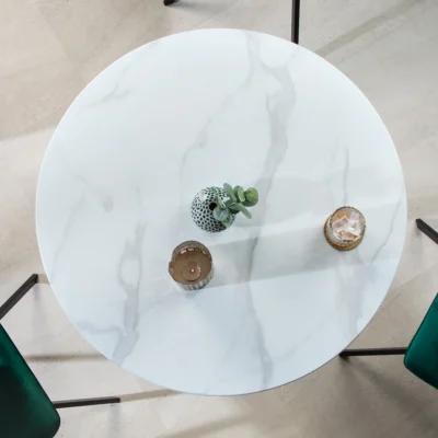 Stolík LYON Ø 80 cm mramorový vzhľad biele tvrdené sklo
